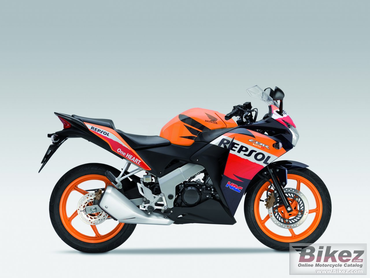 Big Honda cbr125r picture and wallpaper from Bikez.com